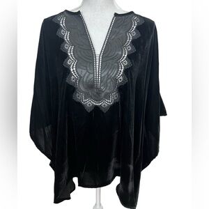 Chico’s Women’s Top Size L/XL Black Velour/Velvet Decorative Front